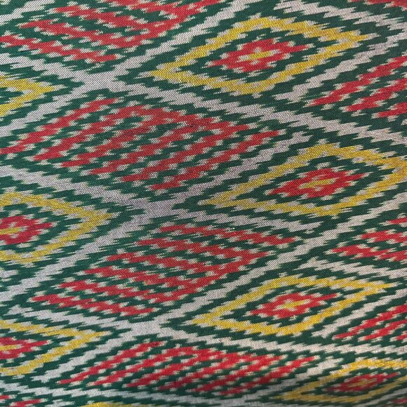 Ikat pillow, India - Picture 3 of 4